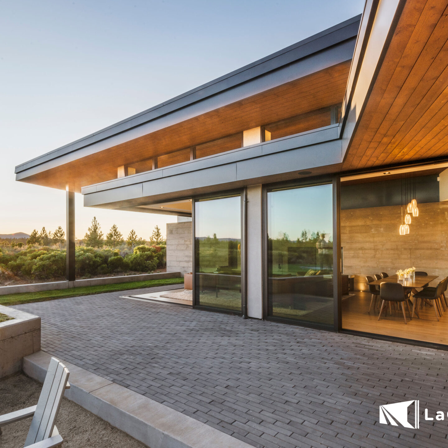 3840x2160_LCD_imagery_highres_2