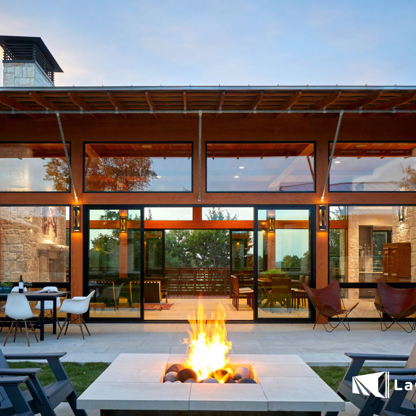 3840x2160_LCD_imagery_highres_9